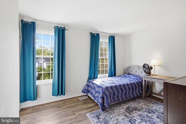 Building Photo - 8664 Pohick Forest Ct