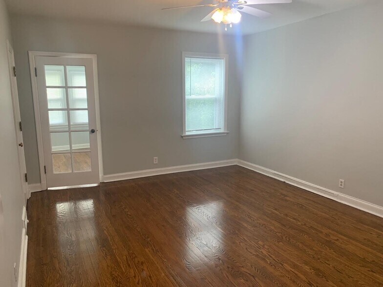 Building Photo - 8008 Delmar Blvd