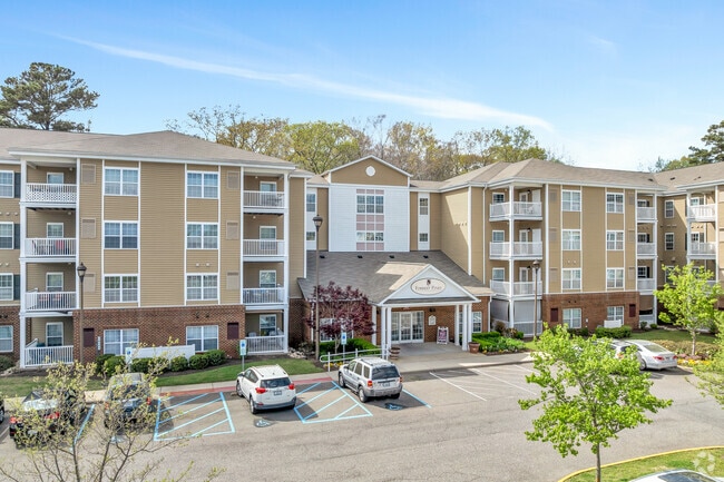 Building Photo - Forrest Pines Sr