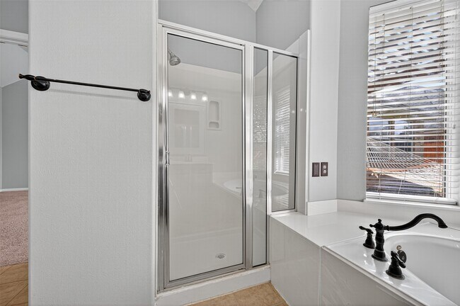 Building Photo - 27210 Sable Oaks Ln