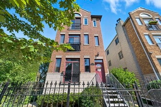 Building Photo - 119 N Mozart St