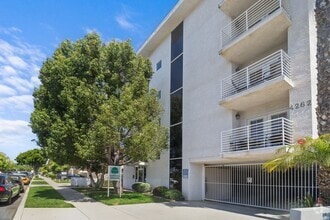 Building Photo - 4262 Lindblade Drive,