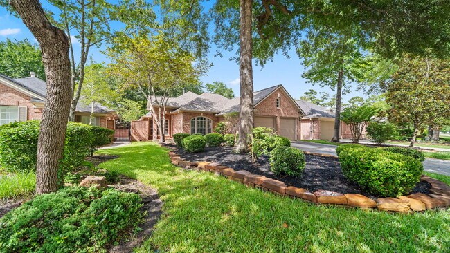 Building Photo - Welcome home to Alden Bridge, where comfort meets The Woodlands lifestyle!