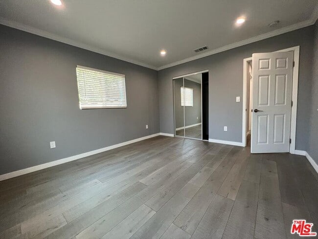 Building Photo - 11243 Lull St