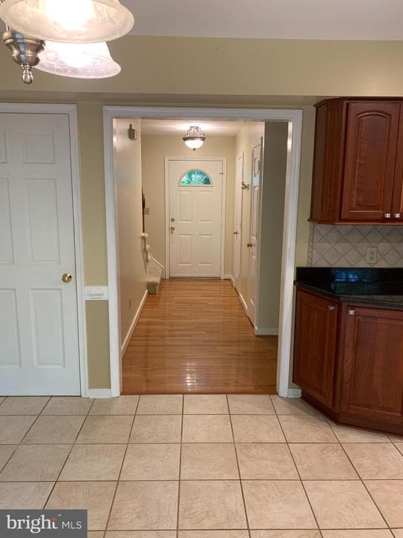 Building Photo - 2002 Admiral Dr