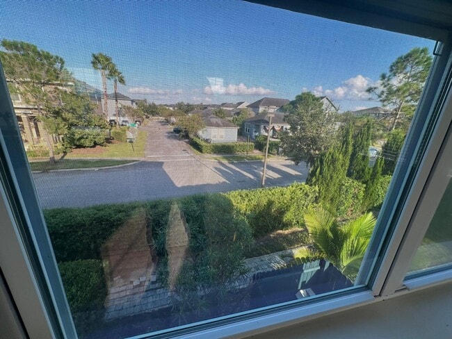 Building Photo - 8089 Laureate Blvd