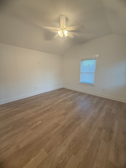 Building Photo - 213 W Palmetto St