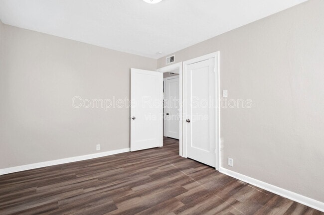 Building Photo - 7720 Ahern Ave