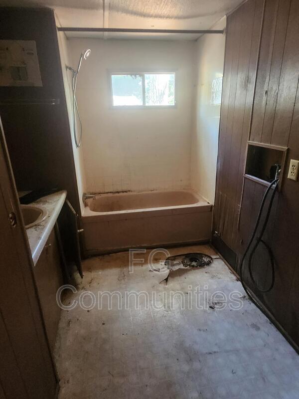 Building Photo - 500 11th St