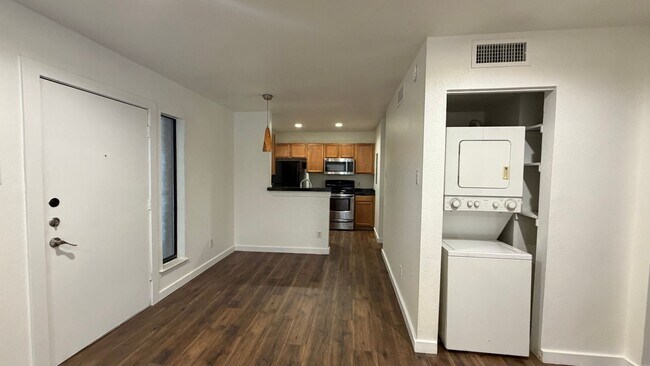 Building Photo - 209-E Eden at Avondale