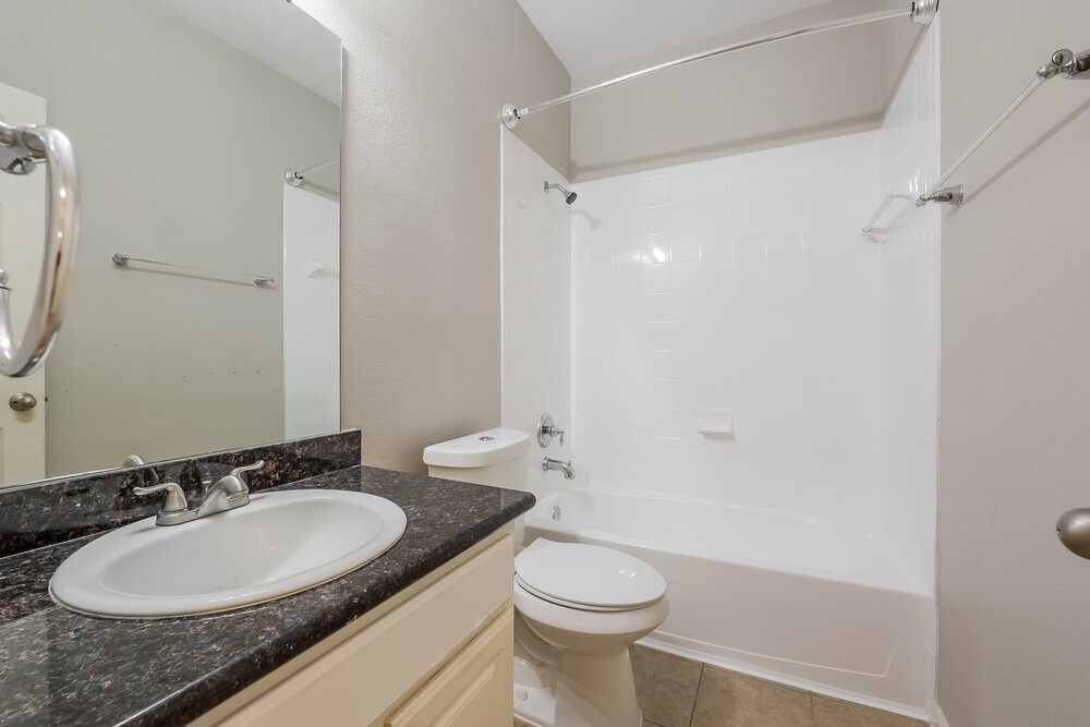 Building Photo - 17243 Lafayette Hollow Ln