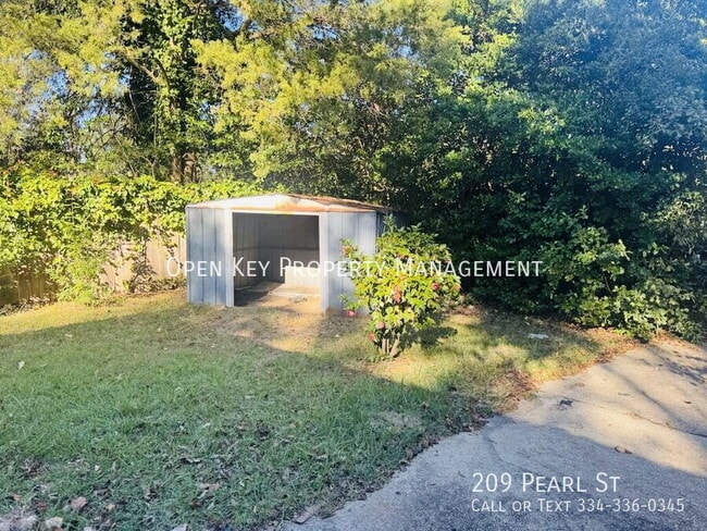 Building Photo - 209 Pearl St