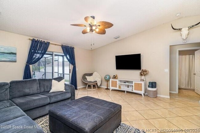 Building Photo - 1726 Loquat Ct NW