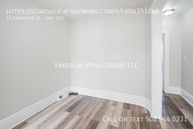 Building Photo - 11 Frederick St