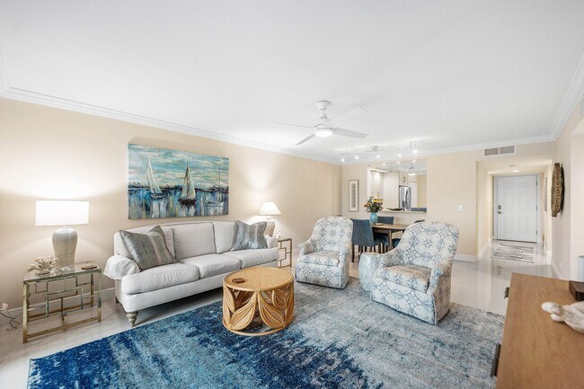 Building Photo - 7286 Huntington Ln