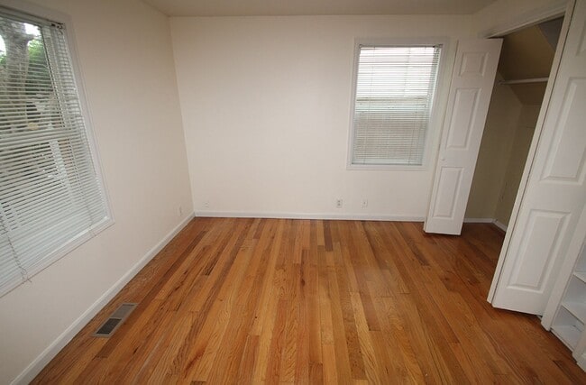 Building Photo - PRIVATE 3 BED SEATTLE HOME FOR RENT W EASY COMMUTE & BIG LOT