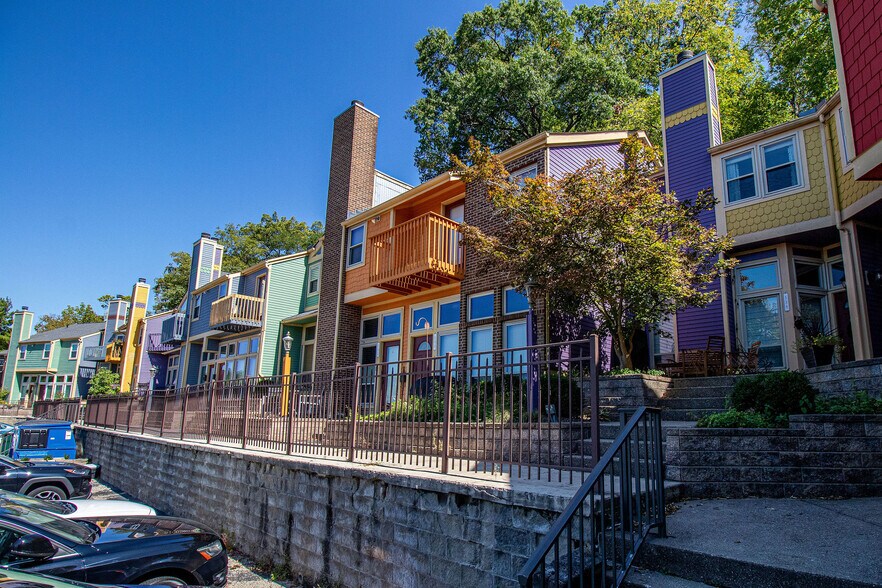 Building Photo - 540 Tusculum Ave