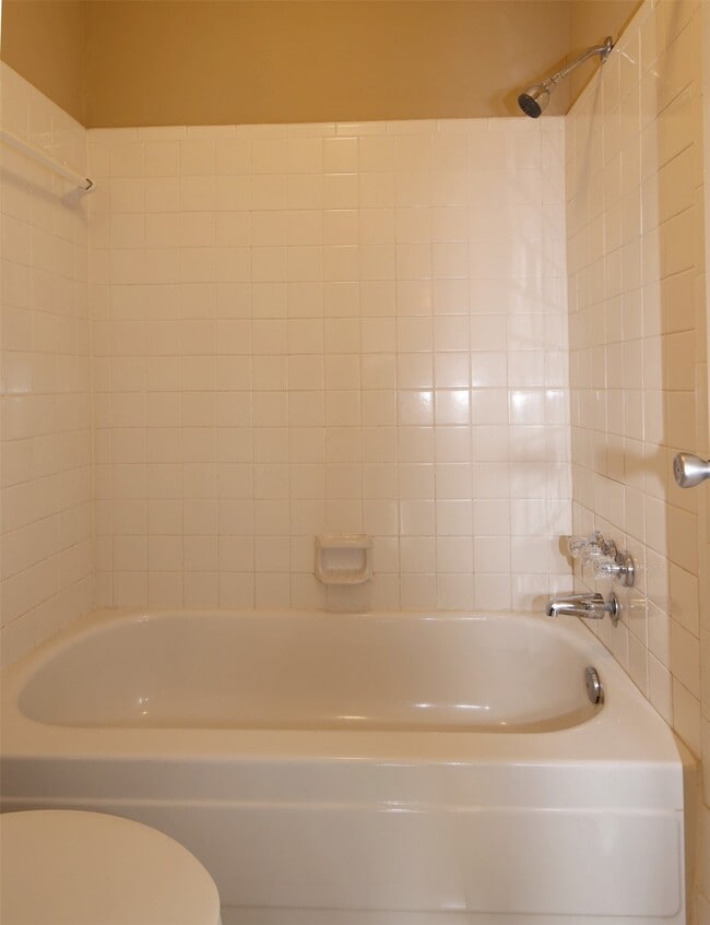 Building Photo - 13339 Somersworth Dr