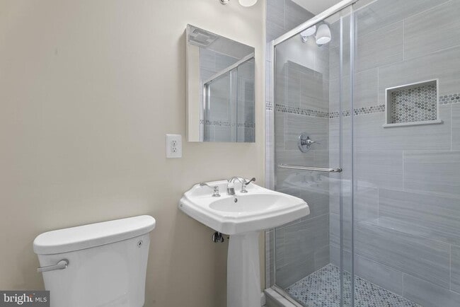 Building Photo - 7603 Woodstown Dr