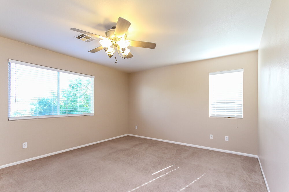 Building Photo - 2422 Predera Ave