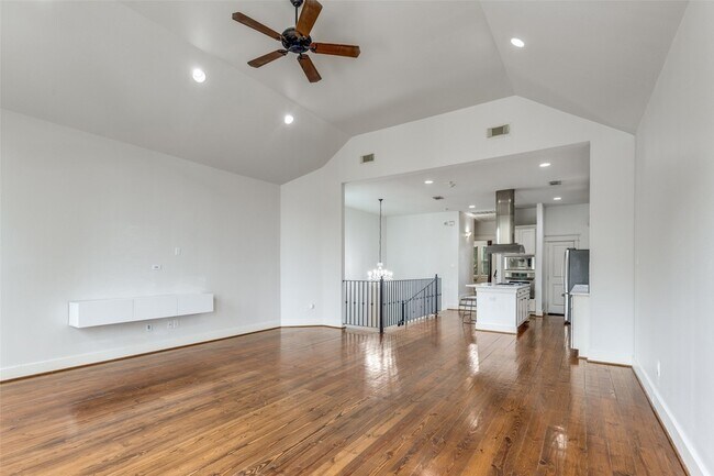 Building Photo - 1505 Asbury St