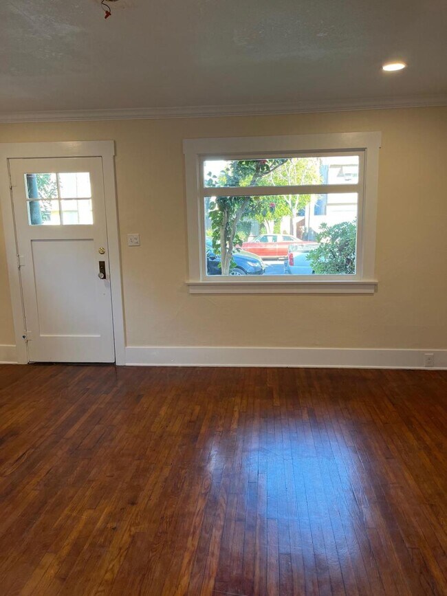 Building Photo - 845 Ohio Ave