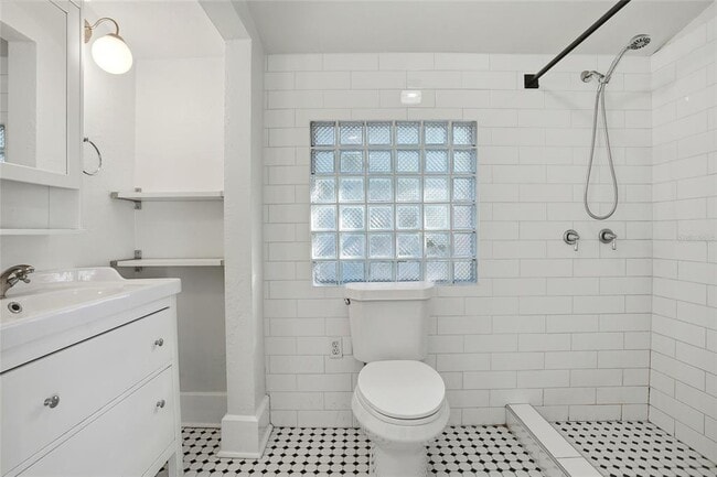 Building Photo - 725 8th St N