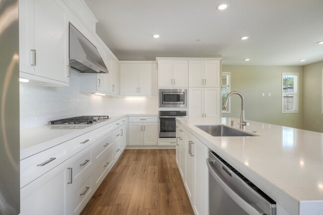 Building Photo - 6675 Agave Cir