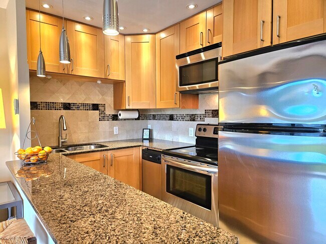 Building Photo - 3208 SE 11th St