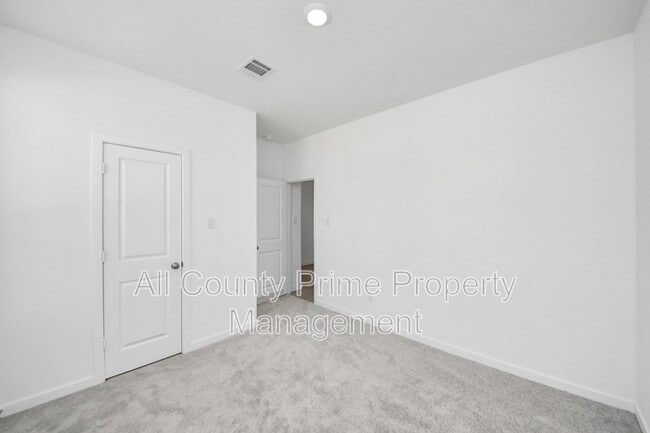 Building Photo - 3029 Avenida Sonoma Dr