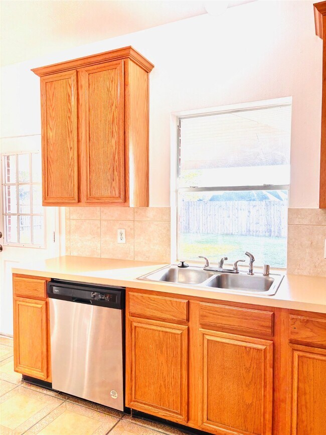 Building Photo - 18807 Forest Deer Rd