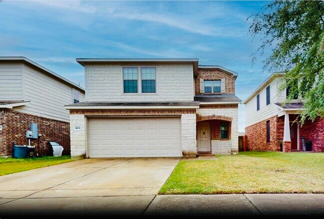 Building Photo - 16510 Mandate Dr