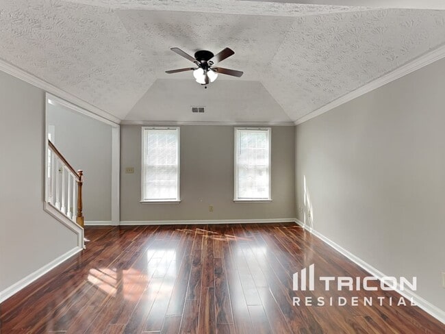 Building Photo - 410 Meadowfield Trail