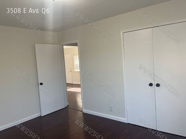 Building Photo - 3508 E Ave Q6