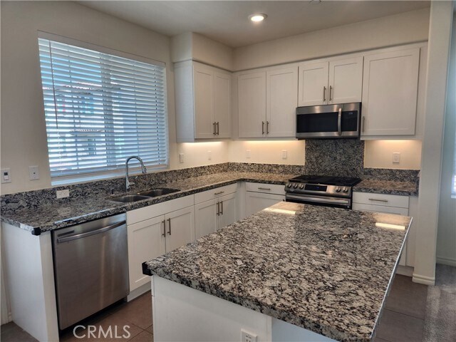 Building Photo - 2408 Villena Way