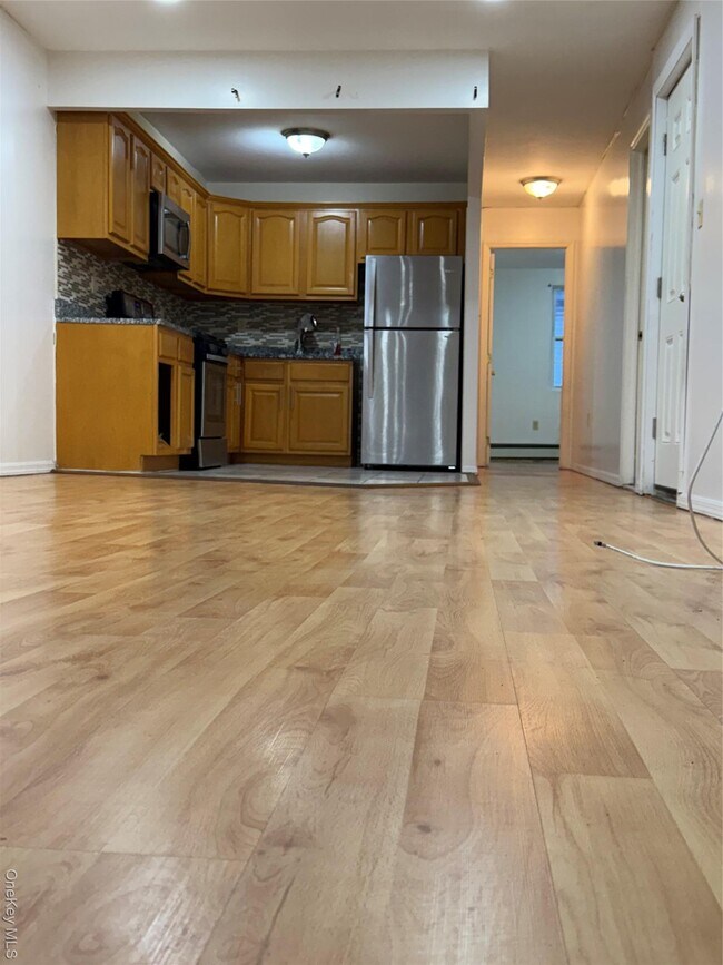 Building Photo - 176-06 Jamaica Ave