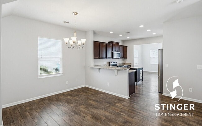 Building Photo - 4 Burley Ln