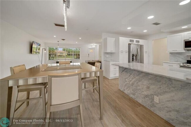 Building Photo - 4115 Madison St