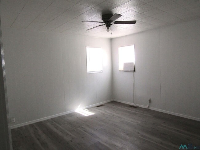 Building Photo - 3710 W Grand Ave