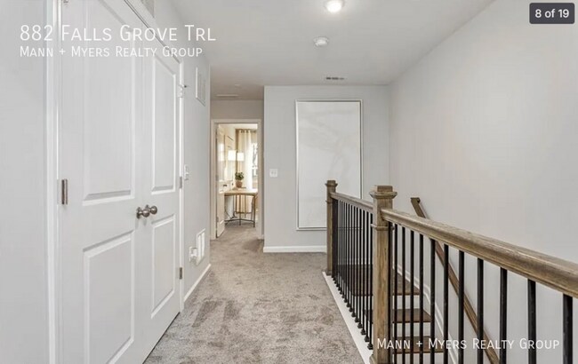 Building Photo - 882 Falls Grove Trl