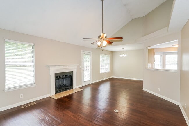 Building Photo - 914 Celeste Ct