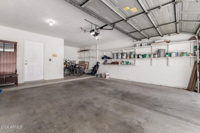 Building Photo - 11401 N 45th Pl