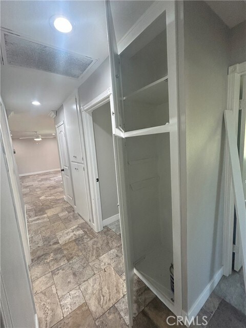 Building Photo - 808 Orchard Dr
