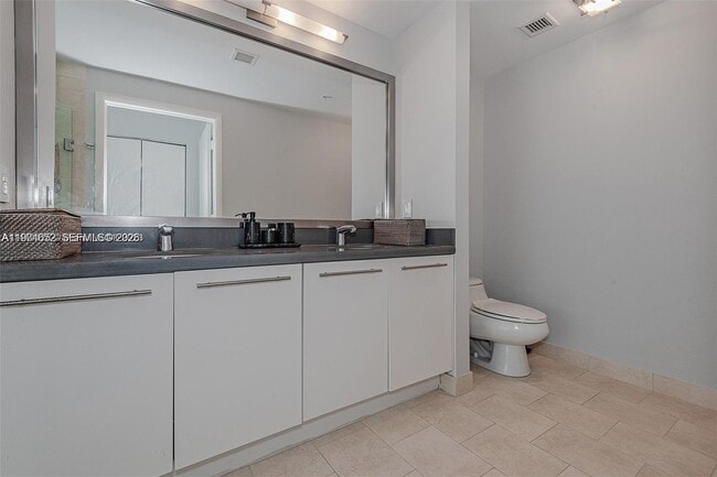 Building Photo - 90 SW 3rd St