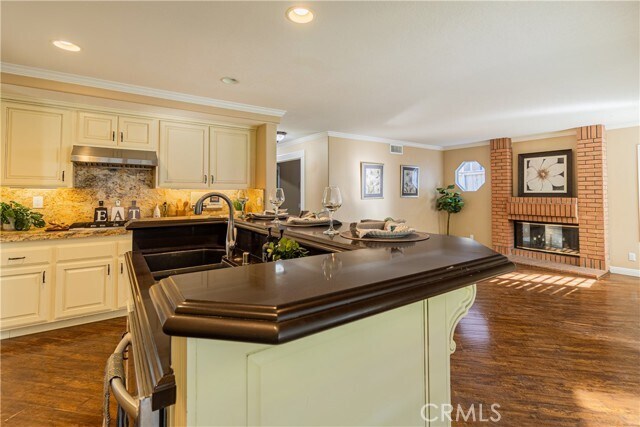Building Photo - 1430 Tanglewood Dr