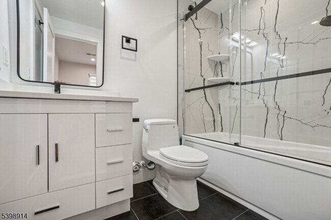 Building Photo - 30 Hemlock Terrace