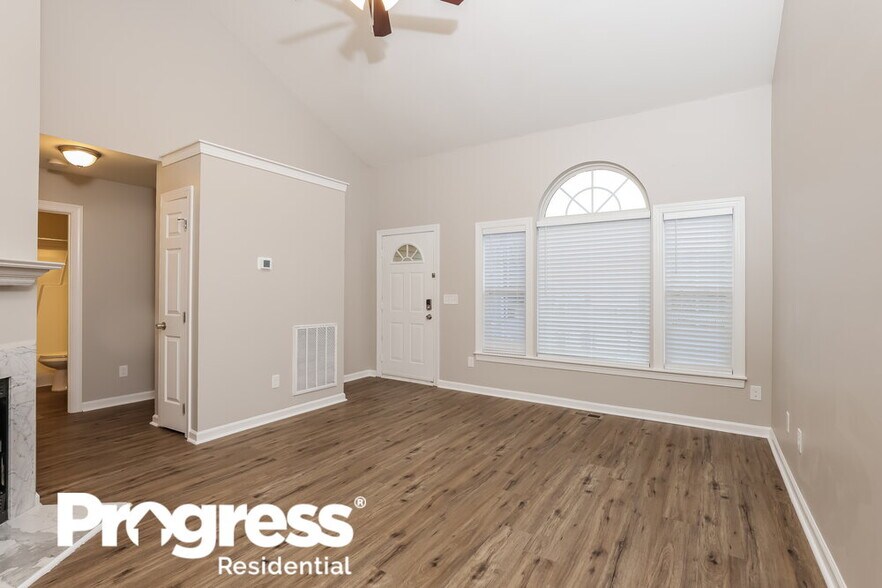 Building Photo - 608 Flicker Ct