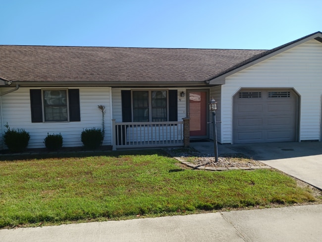 Building Photo - 204 Wild Rose Ln