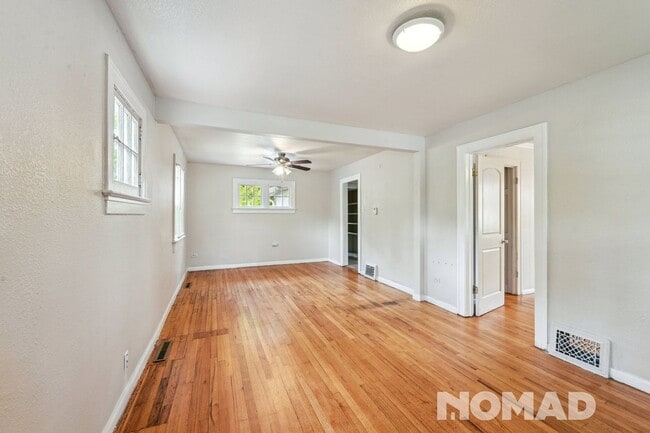 Building Photo - Charming 3BR House in Denver