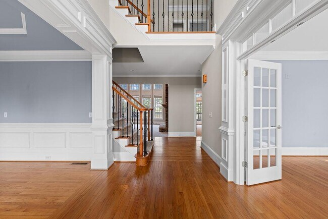 Building Photo - 1037 Windermere Crossing